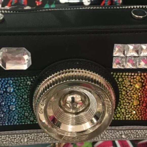 EUC Betsey Johnson Kitsch Cheezin Crossbody Camera Bag - Picture 2 of 4